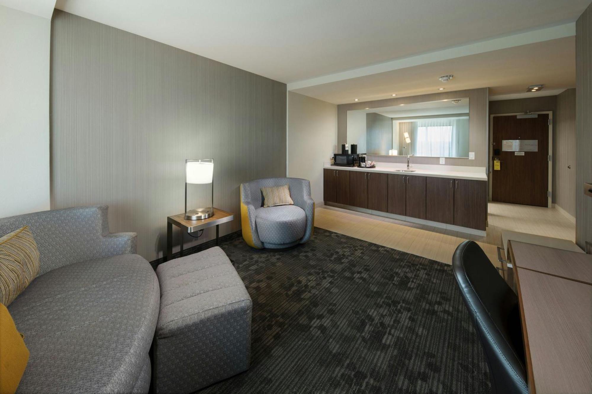 Courtyard By Marriott ראסלוויל מראה חיצוני תמונה