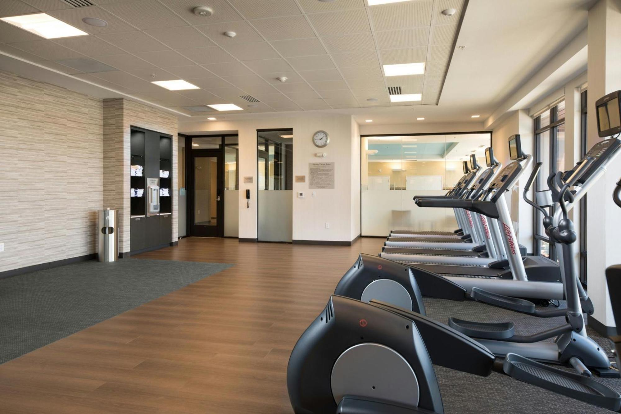 Courtyard By Marriott ראסלוויל מראה חיצוני תמונה