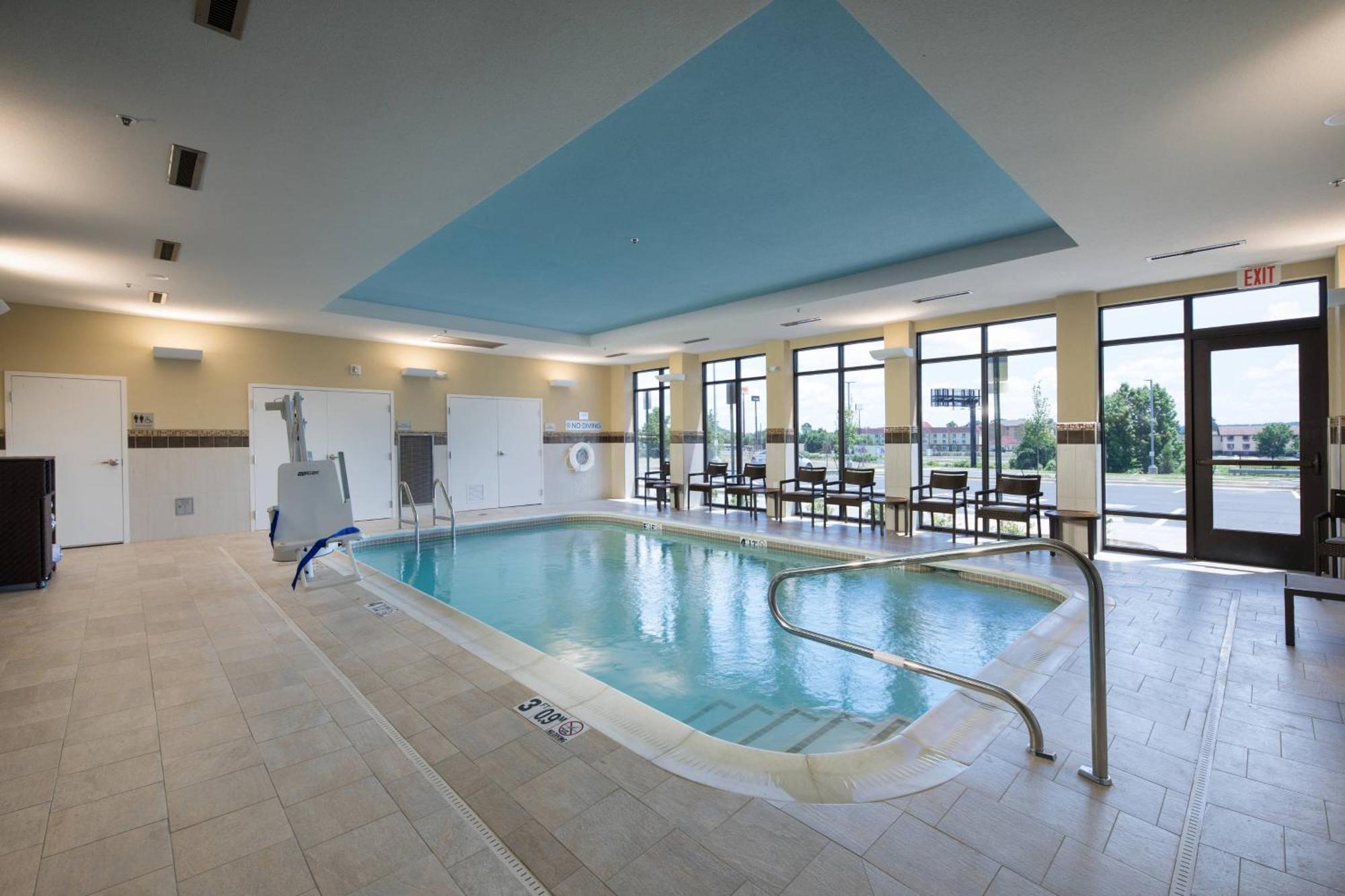Courtyard By Marriott ראסלוויל מראה חיצוני תמונה