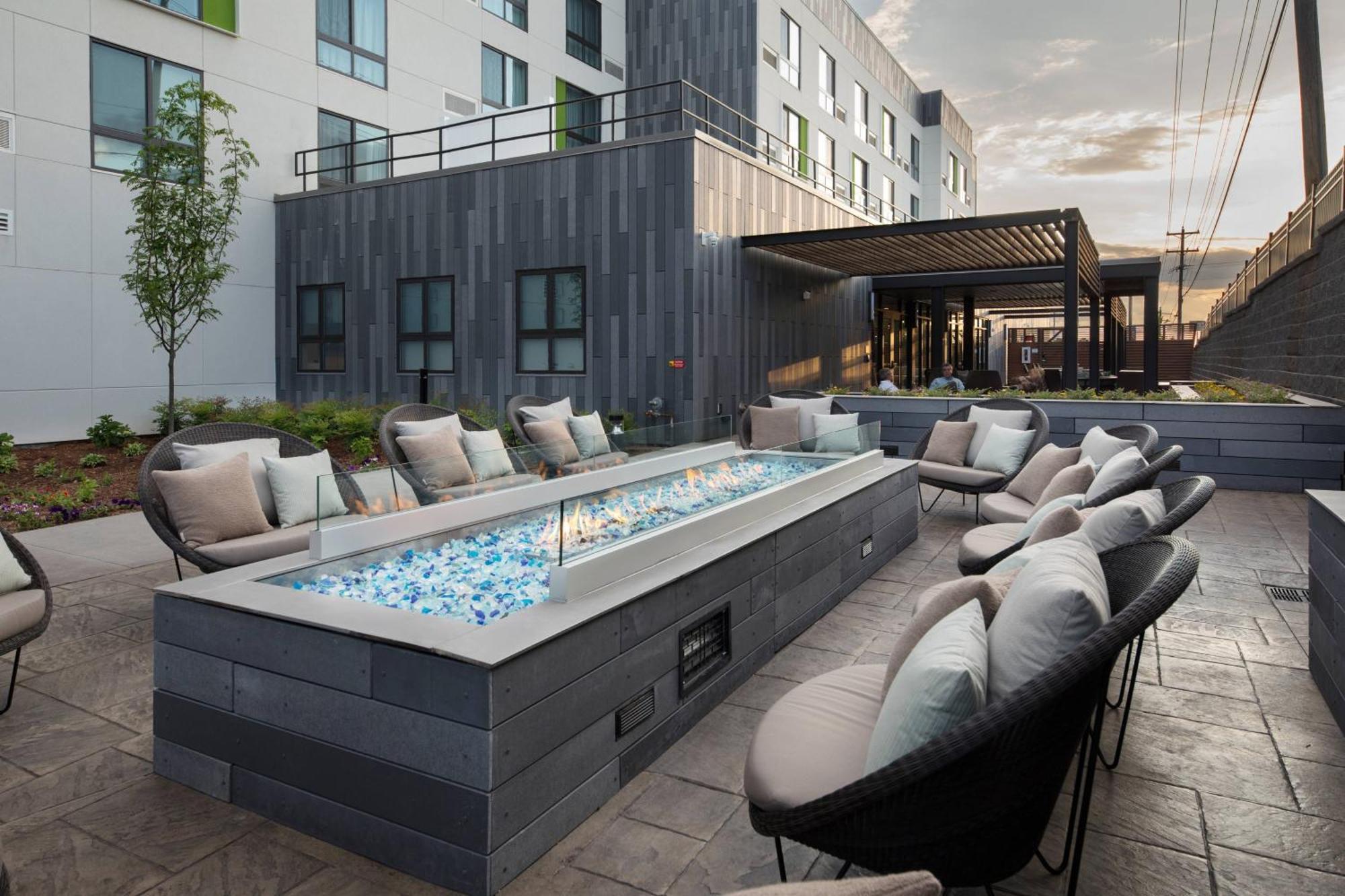 Courtyard By Marriott ראסלוויל מראה חיצוני תמונה