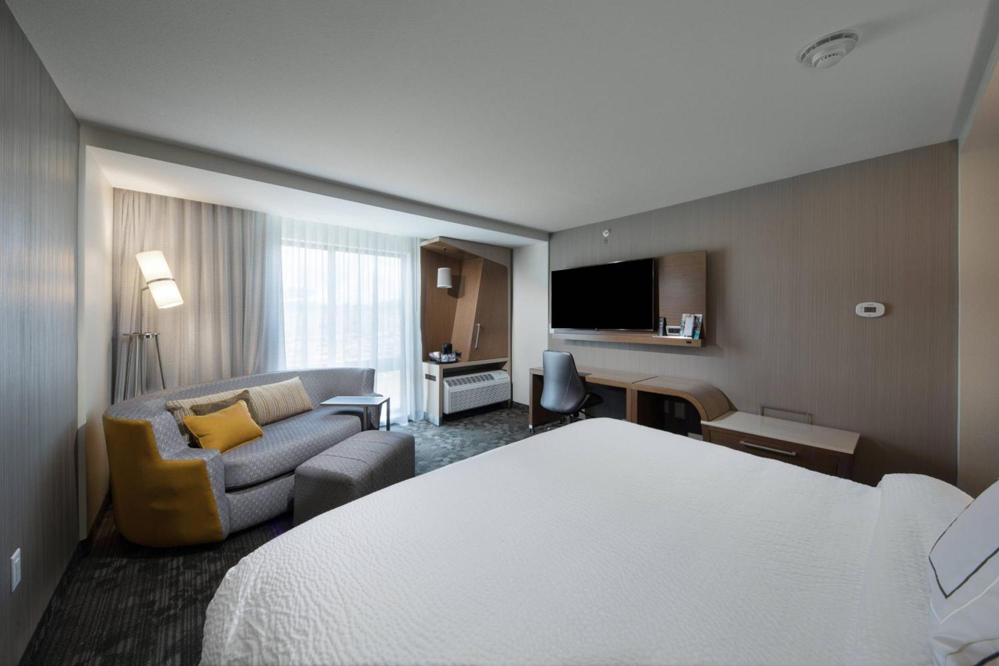 Courtyard By Marriott ראסלוויל מראה חיצוני תמונה